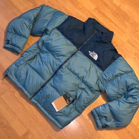 NWT The North Face 1996 Retro Nuptse Jacket - Picture 2 of 14